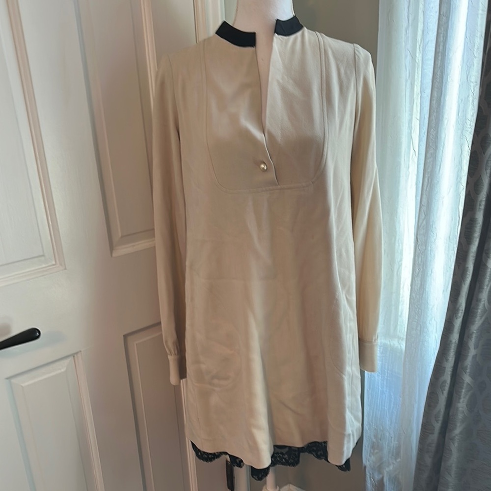 Cream Long Sleeve Tunic with Black Collar